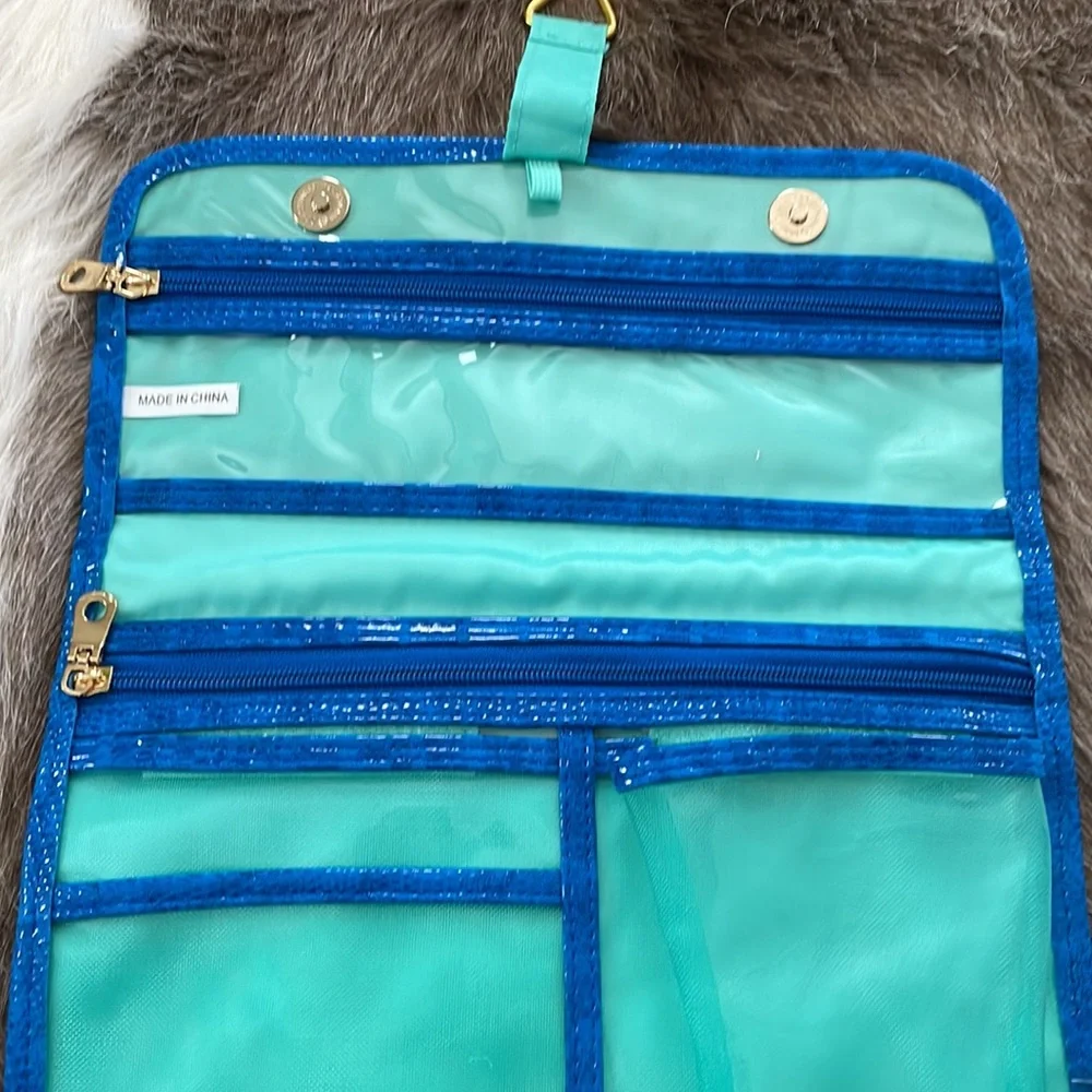 TRINA travel cosmetic bag like new
